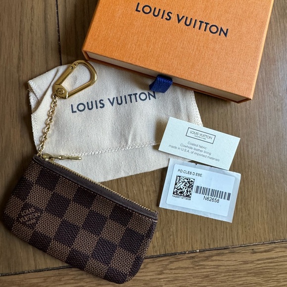 Louis Vuitton Key Pouch - Picture 2 of 2